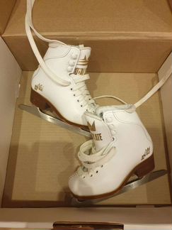 Профессиональные фигурные коньки Royal Skate