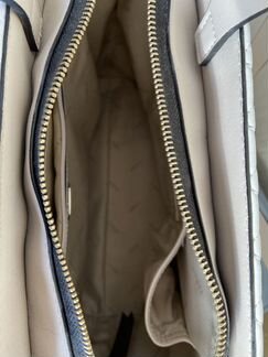 Оригинальная сумка-шоппер guess