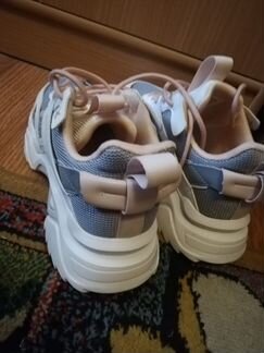 Кроссовки Strobbs