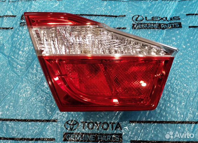 Фонарь Камри 50 левый в багажник Оригинал бу