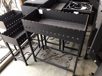 Мангал с дровницей арт. -0001