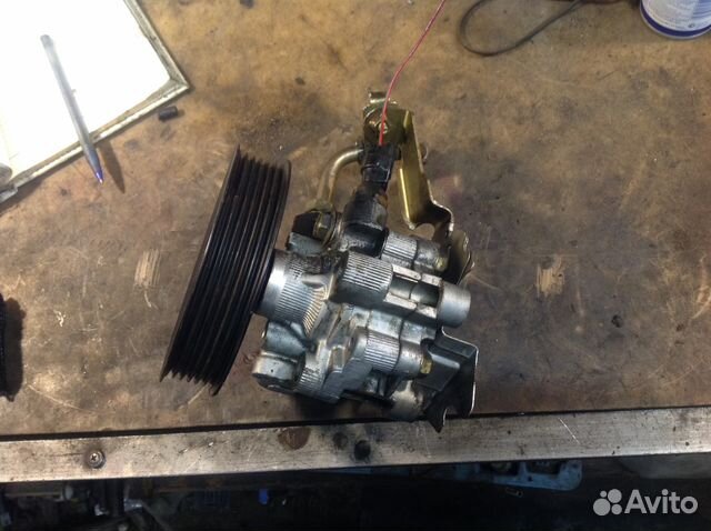 Насос гидроусилитель руля Toyota