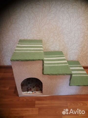 Прикроватная лестница с домиком для собачки кошечк
