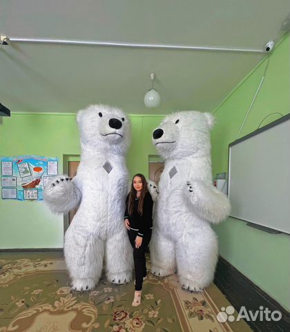 Белый мишка, поздравление, ростовая кукла