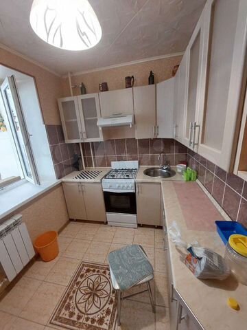 2-к. квартира, 50 м², 3/9 эт.