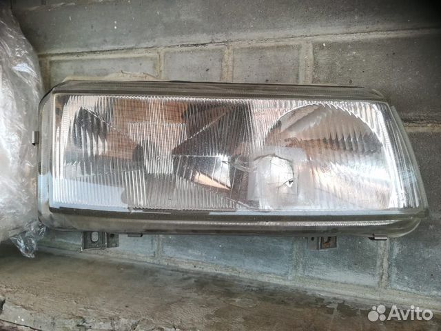 Фары на фольксваген В 4
