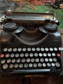 Немецкая печатная машинка Groma model T