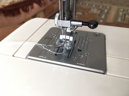 Швейная машина New Home NH1404