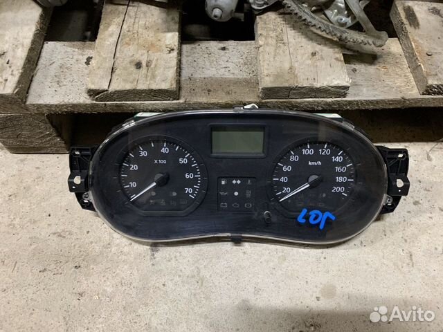 Щиток приборов Рено Логан 1