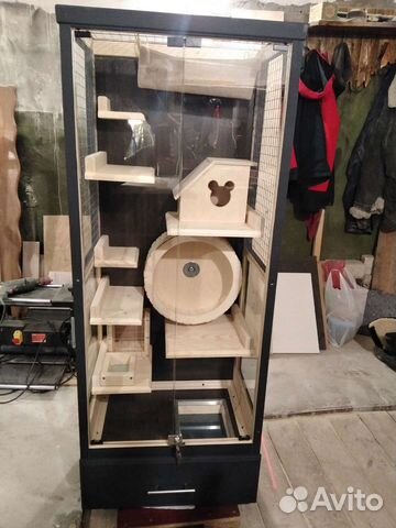 Витрина для шиншилл, белок летяг других грызунов