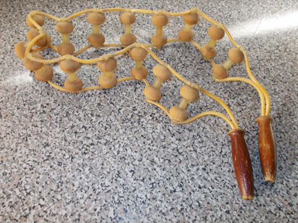 Деревянный массажер времен СССР