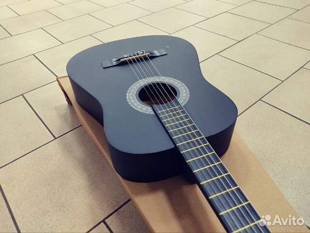 Новая классическая гитара