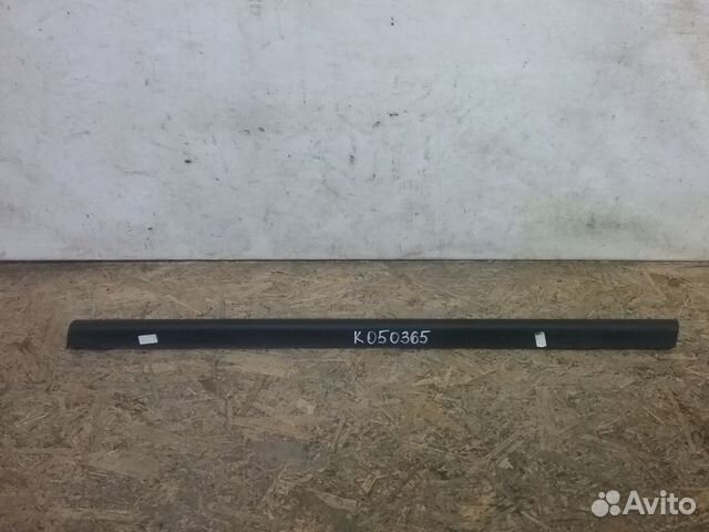 Накладка двери передней правой Mazda CX-7