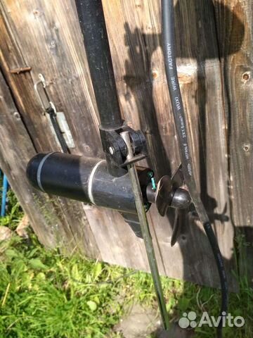 Лодочный электро мотор