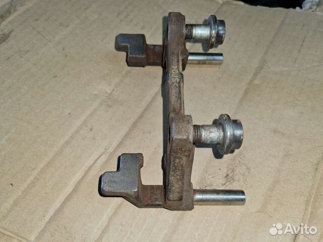 Скоба заднего суппорта citroen c5x7