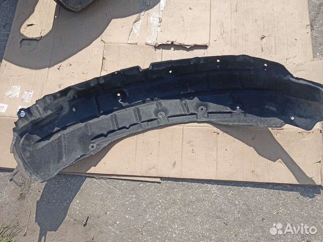 Подкрылок задний правый Toyota RAV 4 CA 40