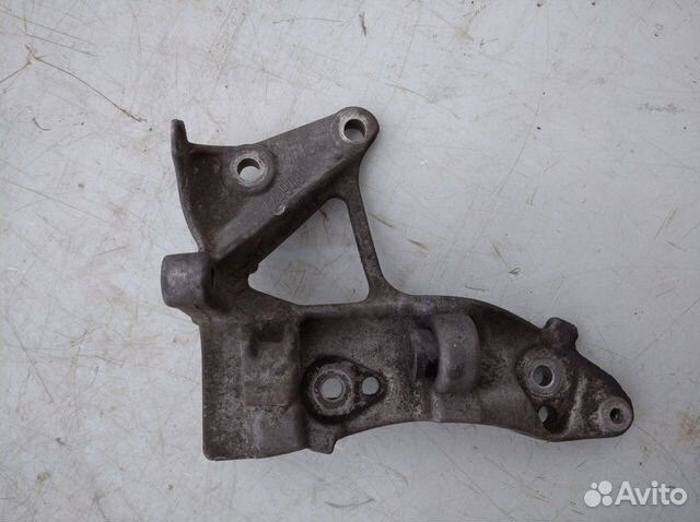 Кронштейн генератора Форд С Мах