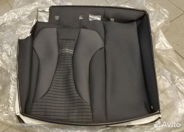 Обивка спинки сиденья Audi 8V0885806arzi