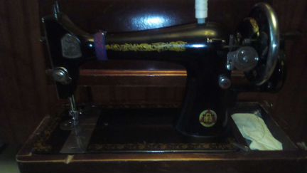 Швейная машина старинная пмз 2М