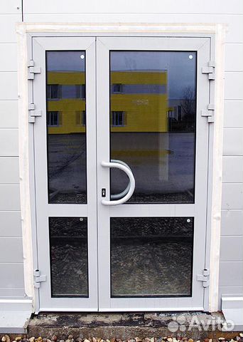 Алюминиевая дверь теплая