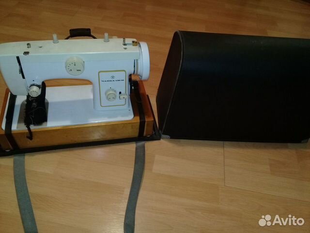 Швейная машинка чайка 132М
