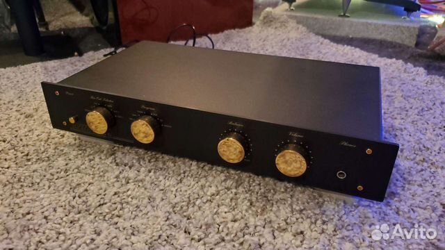Предусилитель AVM Evolution V1