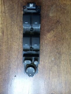 Блок управления стеклоподьёмниками Mazda 3