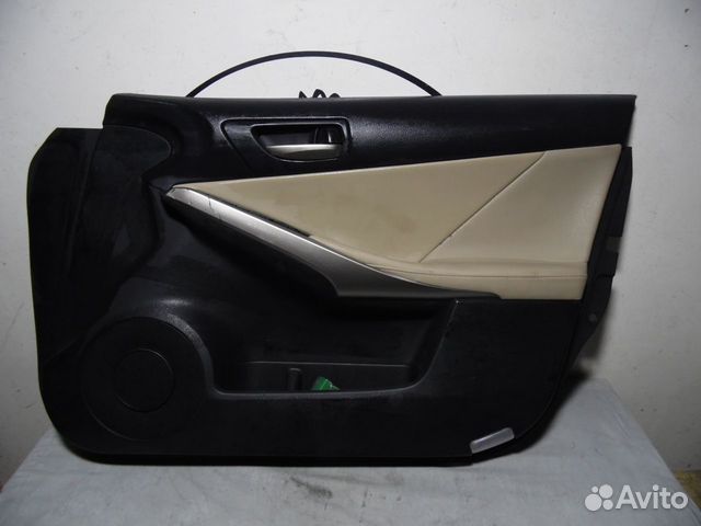 Обшивка передняя правая lexus IS 300