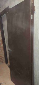 Металлическая дверь бу 82х200