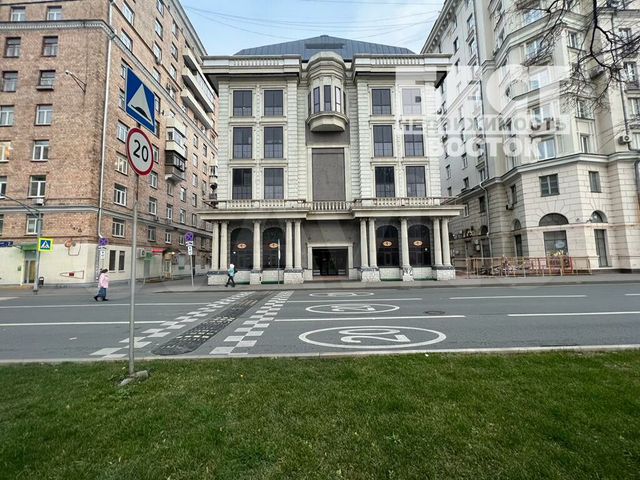 Продам здание, 4000 м²