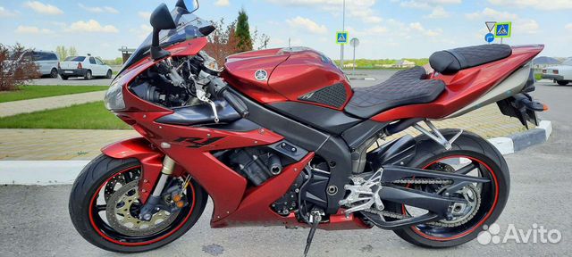 Yamaha YZF R1