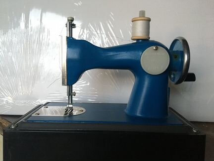 Детская швейная машинка предложите цену