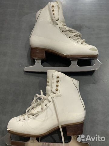 Фигурные коньки jackson