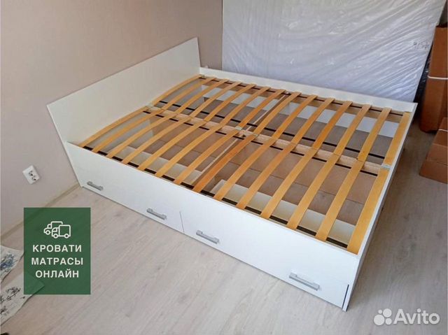 Кровать с ящиками в наличии