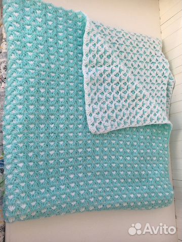 Плед детский вязаный ручной работы