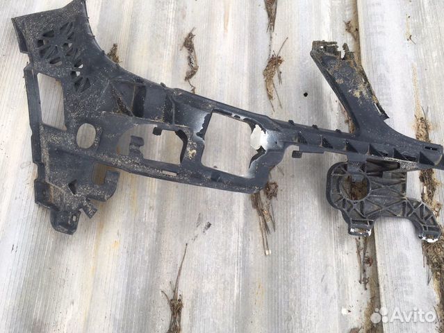 Внутренний скелет бампера mercedes w204