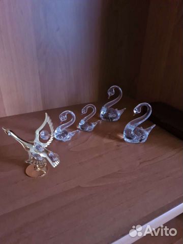 Статуэтки лебеди