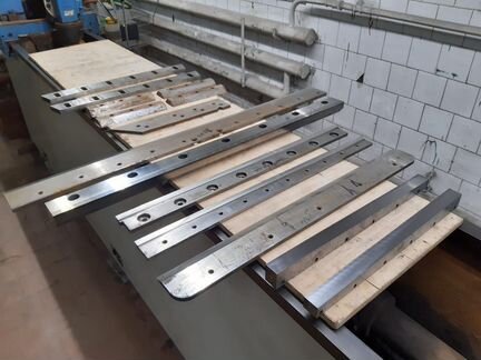 Заточка и шлифовка плоских пром. ножей до 2200 мм