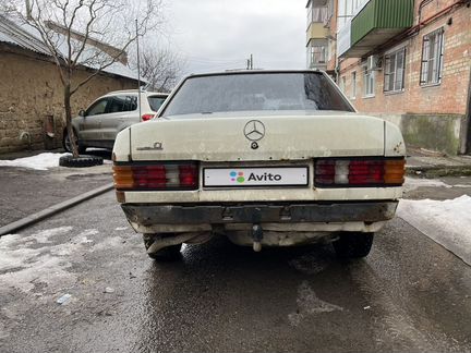 Mercedes-Benz 190 (W201), 1988