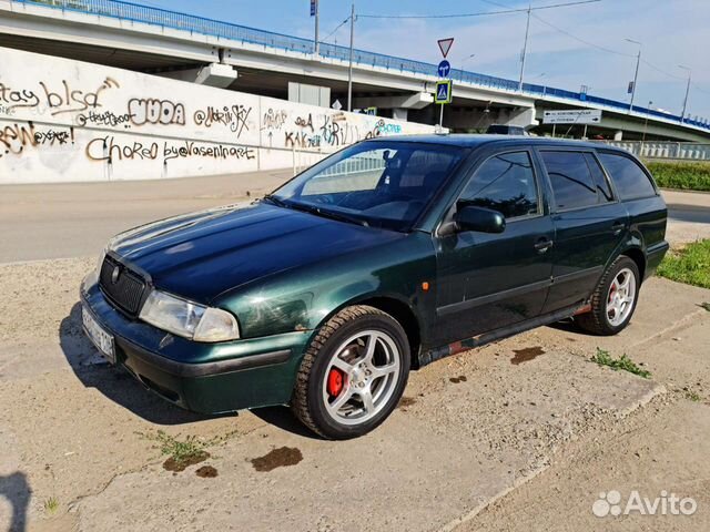 В разборе Шкода Октавия А4 Универсал