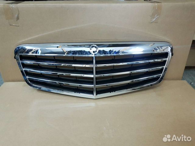 Решетка радиатора Mercedes E212 2009г-2013г