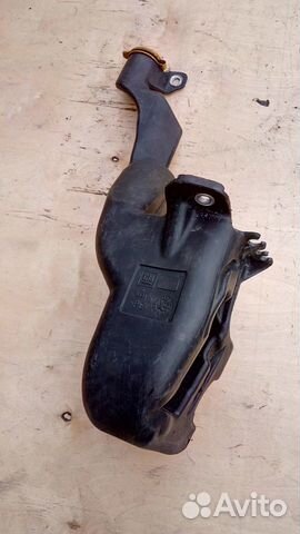 Бачок омывателя лобового стекла на Опель Астра Н