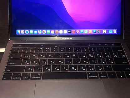 Apple MacBook Pro 13 touch bar