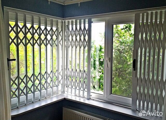 Раздвижная решётка