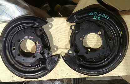 Защитный кожух барабана киа спектра. Мондео 2 задняя ступица с абс. Киа спектра кожух защитный тормозного диска задний. Защитный кожух ступицы киа рио. Кожух тормозного диска ваз 2110 задний.