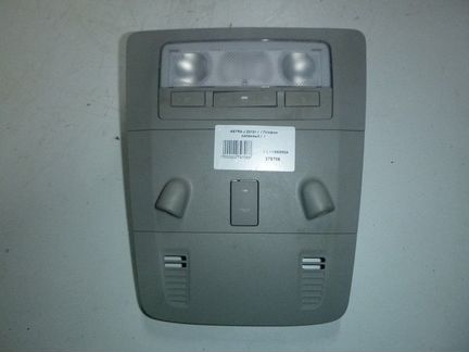 Плафон салона opel astra J 2010