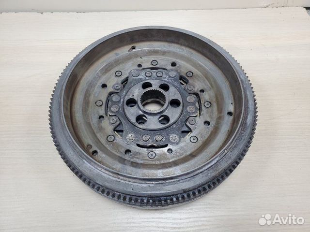 Маховик Audi Q3 8U 2013