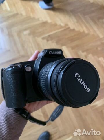Canon eos 3000