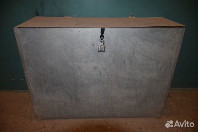 Ящик металлический в подъезд