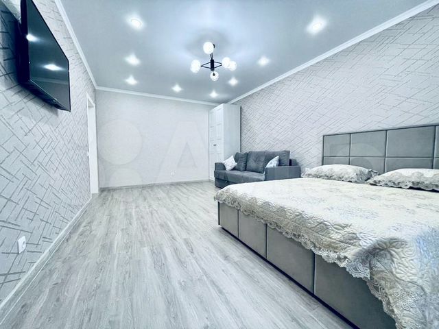 2-к. квартира, 56 м², 2/19 эт.